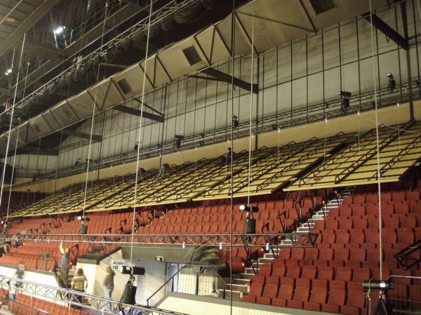 Entertainment Centre Ceiling Panels
Assembly and rigging of rear panels
Keywords: ec_showcase