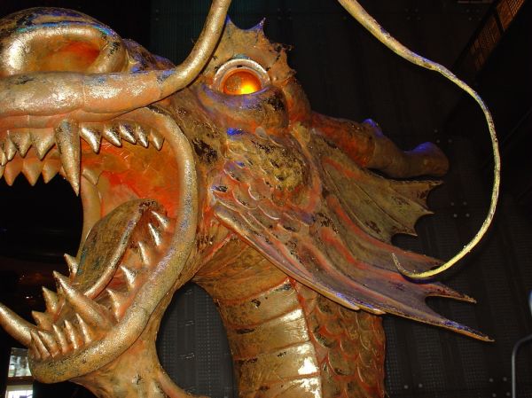 Crown Casino - Chinese Dragon
Dragon installed - eyes glowing and mouth open
